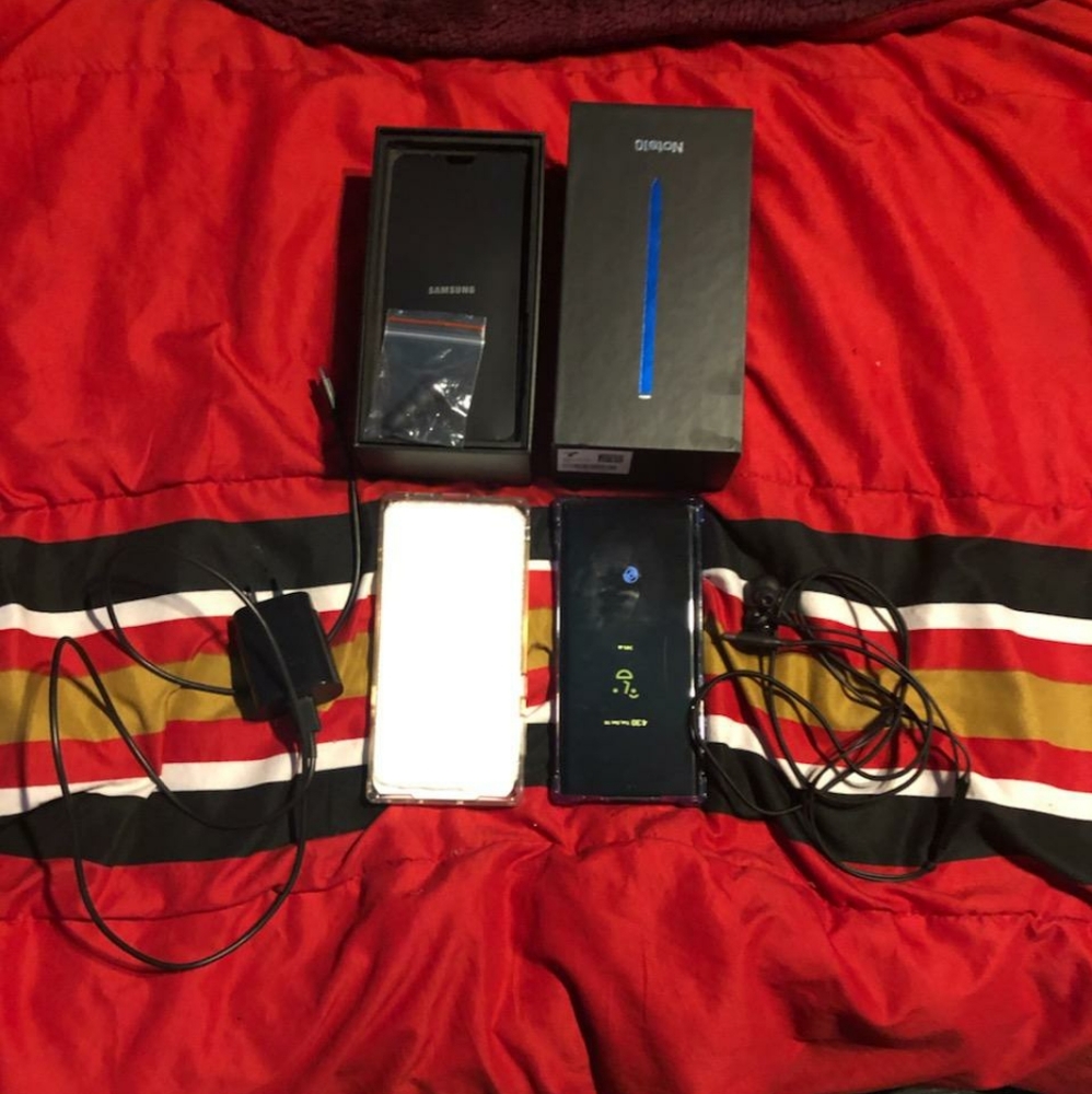 Note 10(comes with 2 cases)